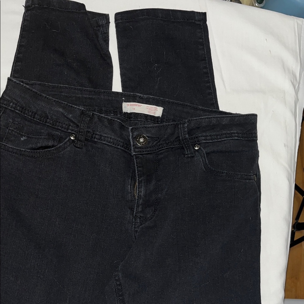 No Boundaries skinny jeans